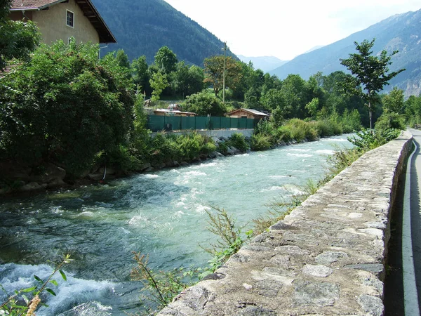 Rivière Adige Dehors Ville Glorenza Tyrol Sud Trentin Haut Adige — Photo