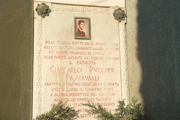 Erba Como Lombardy Ιταλία Ιανουαρίου 2020 Μνημείο Όπου Πυροβολήθηκε Αντάρτης — Φωτογραφία Αρχείου