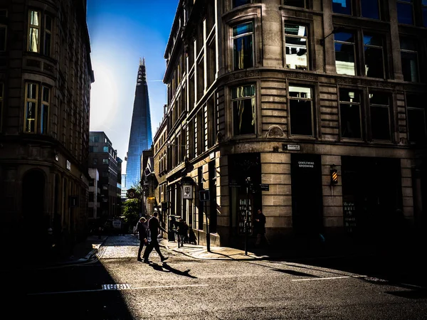 Londra şehir küçük bir sokakta 