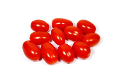 Küçük kırmızı boyuna - domates