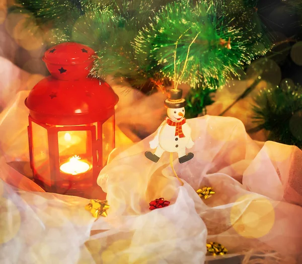Effetto Bokeh Immagine di Natale con pupazzo di neve — Foto Stock