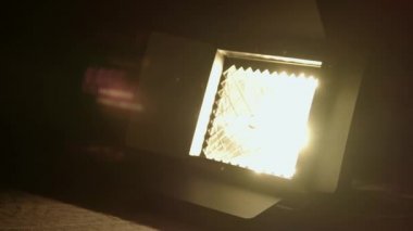 Recessed üzerinde Tiyatro sahne ışıkları