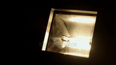 izole recessed tiyatro