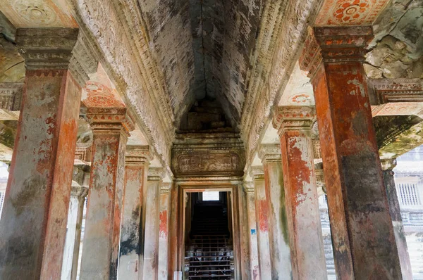 Dentro de Angkor Wat — Foto de Stock