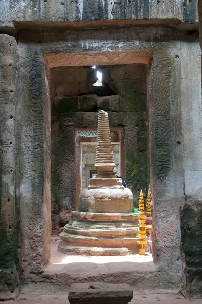Temple stupa in Angkor — Stock Photo, Image