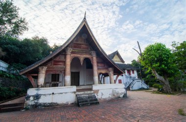Wat Sensoukaram 'daki eski tapınak binası, Luang Prabang, Laos