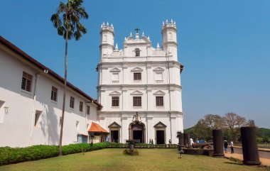 OLD GOA, INDIA - 25 Şubat: Assisi 'li Aziz Francis Kilisesi' nin dışı 25 Şubat 2017 tarihinde Portekizliler tarafından 1661 yılında inşa edilmiştir. UNESCO Dünya Mirası Alanı