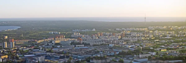 Vista aérea da área urbana ao nascer do sol. Lasnamae, Tallinn, Estónia — Fotografia de Stock