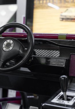 Tema parkı yarış simülatörü oyunu.