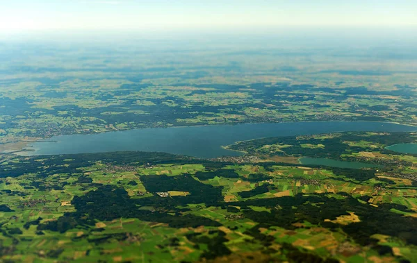 Vedere aeriană a lacului Ammer din Bavaria Superioară, Germania . — Fotografie, imagine de stoc