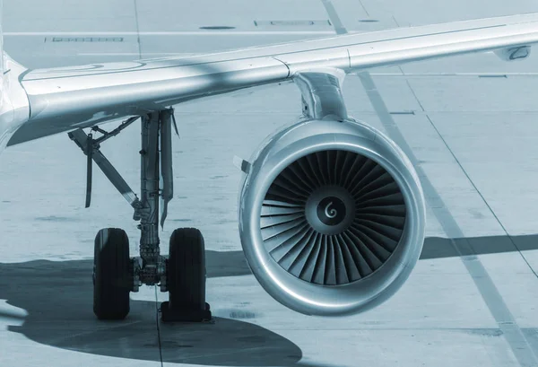 Close-up view of airplane turbine engine. — Stock Photo, Image
