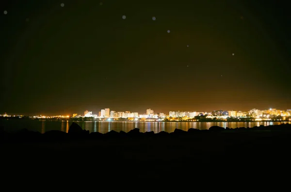 Notte Portimao dal lato mare . — Foto Stock