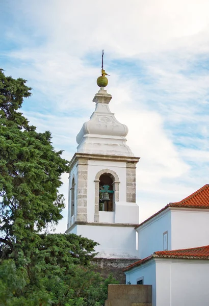 Iglesia de Santa Cruz do Castelo en Lisboa . —  Fotos de Stock