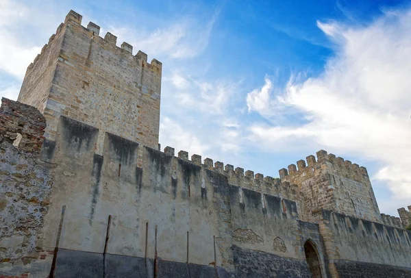 Castle of St. George in Lisbon, Portugal. — Stock Photo, Image