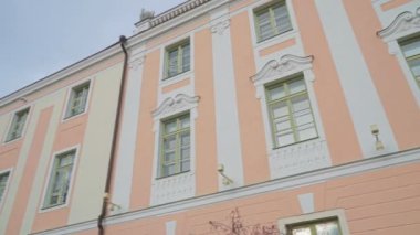 Estonya Parlamentosu binası. Toompea castle.