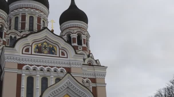 Alexander Nevsky Cathedral i gamla Tallinn. — Stockvideo