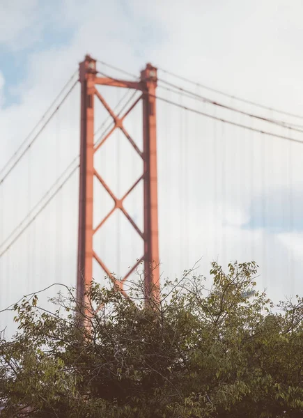 Puente del 25 de abril en Lisboa . — Foto de Stock