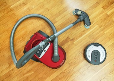 Robot elektrikli süpürge vs elektrikli süpürge.