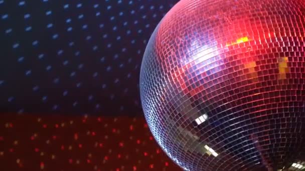 Roterende Sprankelende Discobal Concept Van Partij Van Nacht — Stockvideo