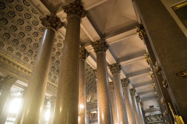 Kazanskiy Kafedralniy Sobor Saint Petersburg içinde sütunlar.