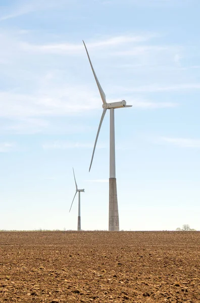 Turbinas Eólicas Campo Concepto Ecoenergía — Foto de Stock