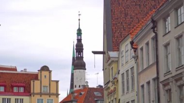 Tallinn 'in eski şehirlerini gösteren videolar..
