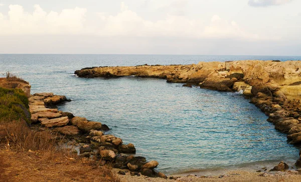 Fig Tree Beach Peninsula. One of the popular beaches in Europe. — Stock Photo, Image