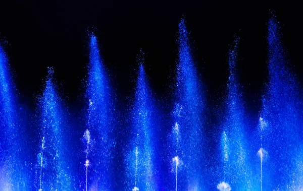 Magische fontein van montjuic licht show op plaza espanya in barcelona. — Stockfoto