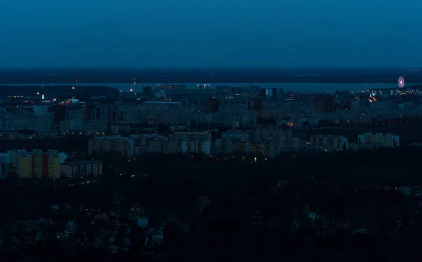 Veduta aerea della zona urbana Lasnamae in autunno di sera. Tallinn, Estonia . — Foto Stock