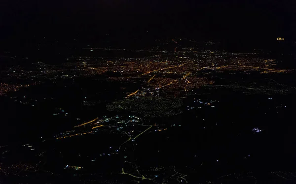 Pemandangan Udara Larnaca Malam Dari Pesawat — Stok Foto