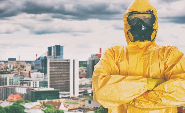 Man Biohazard Suit Tallinn City Estonia Covid Quarantine Concept — Stock Photo, Image