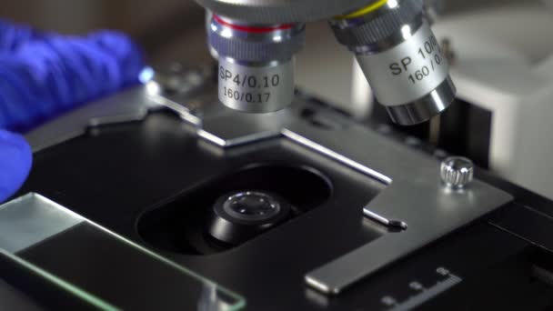 Mikroskop Laboratoryjny Szkła Próbki — Wideo stockowe