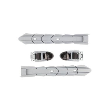 Spor ekipmanları - kayak botu bağlantısı beyaza izole edildi