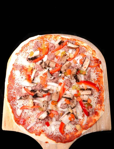 Pizza recién hecha Imagen de archivo