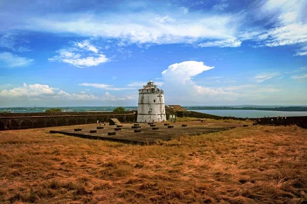 Portuguese fort Aguada. Goa. Candolim. India. — Stock Photo, Image