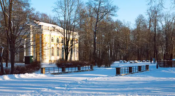 Kammenoe Zalo Pavillon. oranienbaum. — Stockfoto