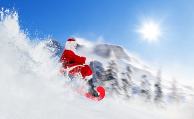Noel Baba yokuş aşağı çalışan