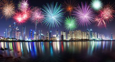 Yeni yıl havai fişek gösterisi Dubai, Birleşik Arap Emirlikleri