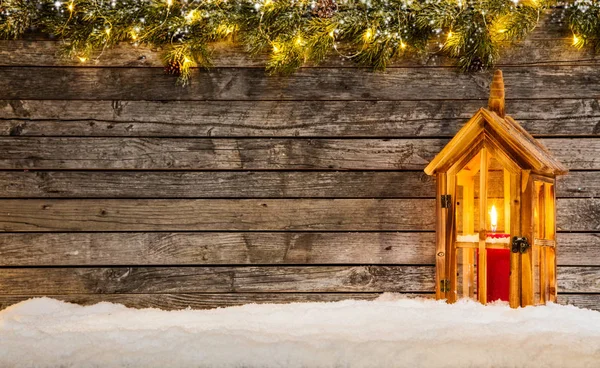 Vánoční pozadí s dřevěnou lucernou — Stock fotografie