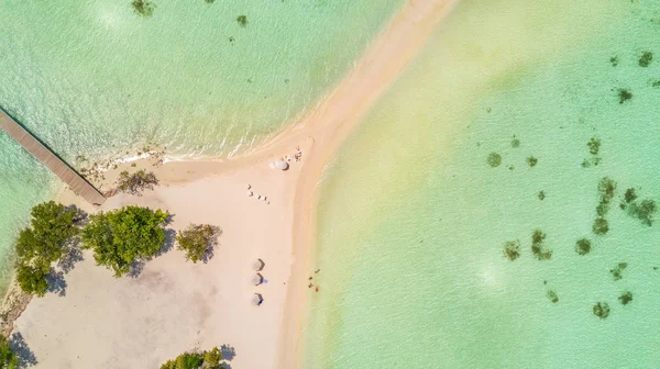 Bella vista aerea della spiaggia tropicale — Foto Stock