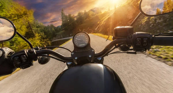 Detail of motorcycle handlebars. Outdoor photography, Alpine lan — Stock Photo, Image