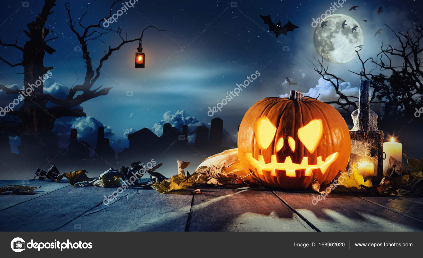 Foto De Stock Rostos Assustadores De Abóboras De Halloween, Royalty-Free