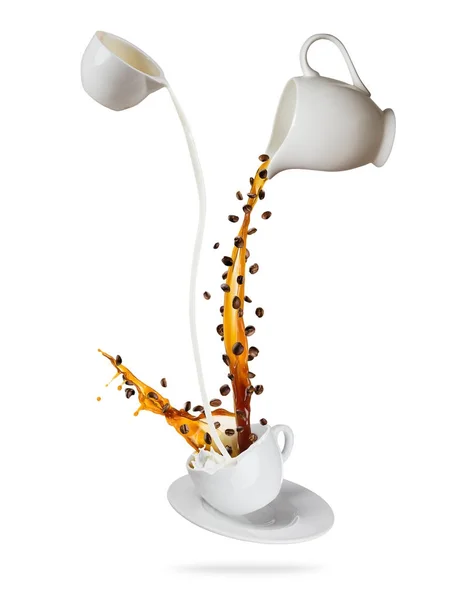 튀는 흰색 배경에 고립 된 우유와 커피 음료 — 스톡 사진