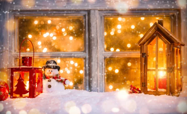 Christmas Stilleben med gammalt trä fönster — Stockfoto