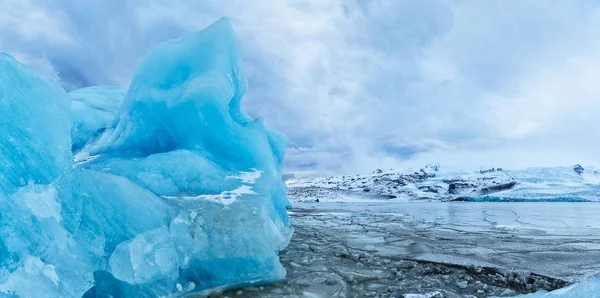 Ledovce lagunu Fjallsarlon, — Stock fotografie