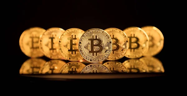 Bitcoin Btc yeni sanal Internet üzerinde Cryptocurrency izole — Stok fotoğraf