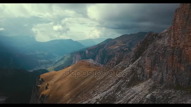 Imagens Aéreas Das Montanhas Dolomitas — Vídeo de Stock