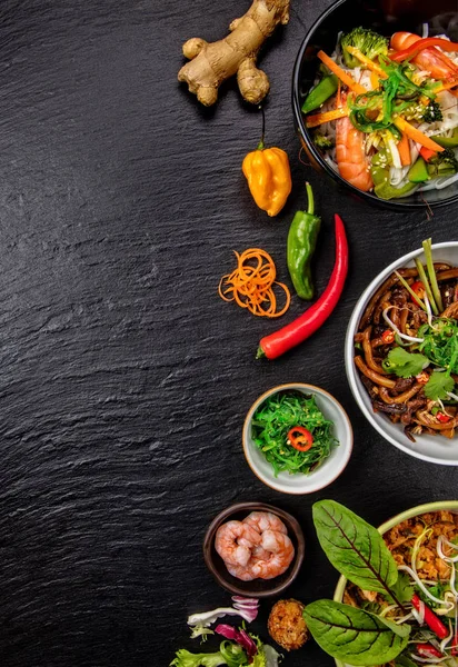 아시아 음식 식사의 많은 종류와 변화. — 스톡 사진