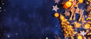 Boş alanı olan Noel dekoratif arka planı