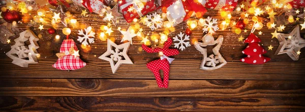 Ghirlande natalizie decorative con spazio libero — Foto Stock